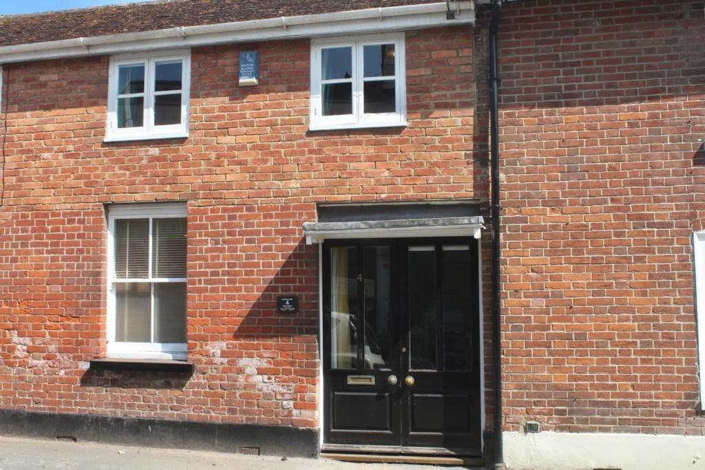 Traveller'S Rest - Cosy Cottage In Heart Of Wilton Salisbury Exterior photo